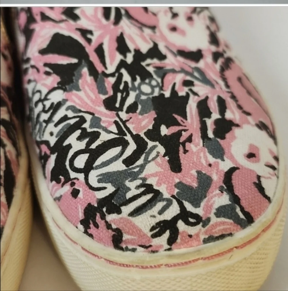 Lilly Pulitzer, adorable pink and black sneakers Slip On Shoes Coastal Girlie